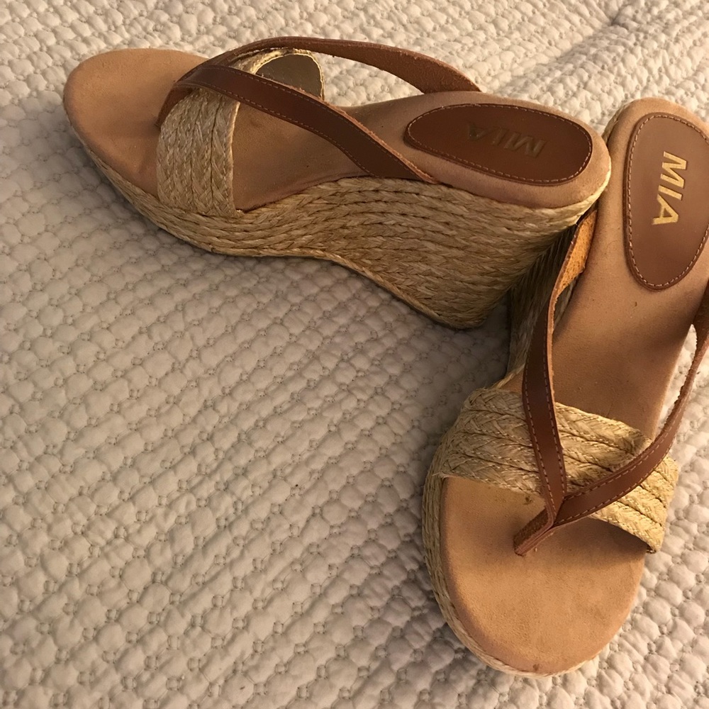 Wedges - Picture 2 of 6